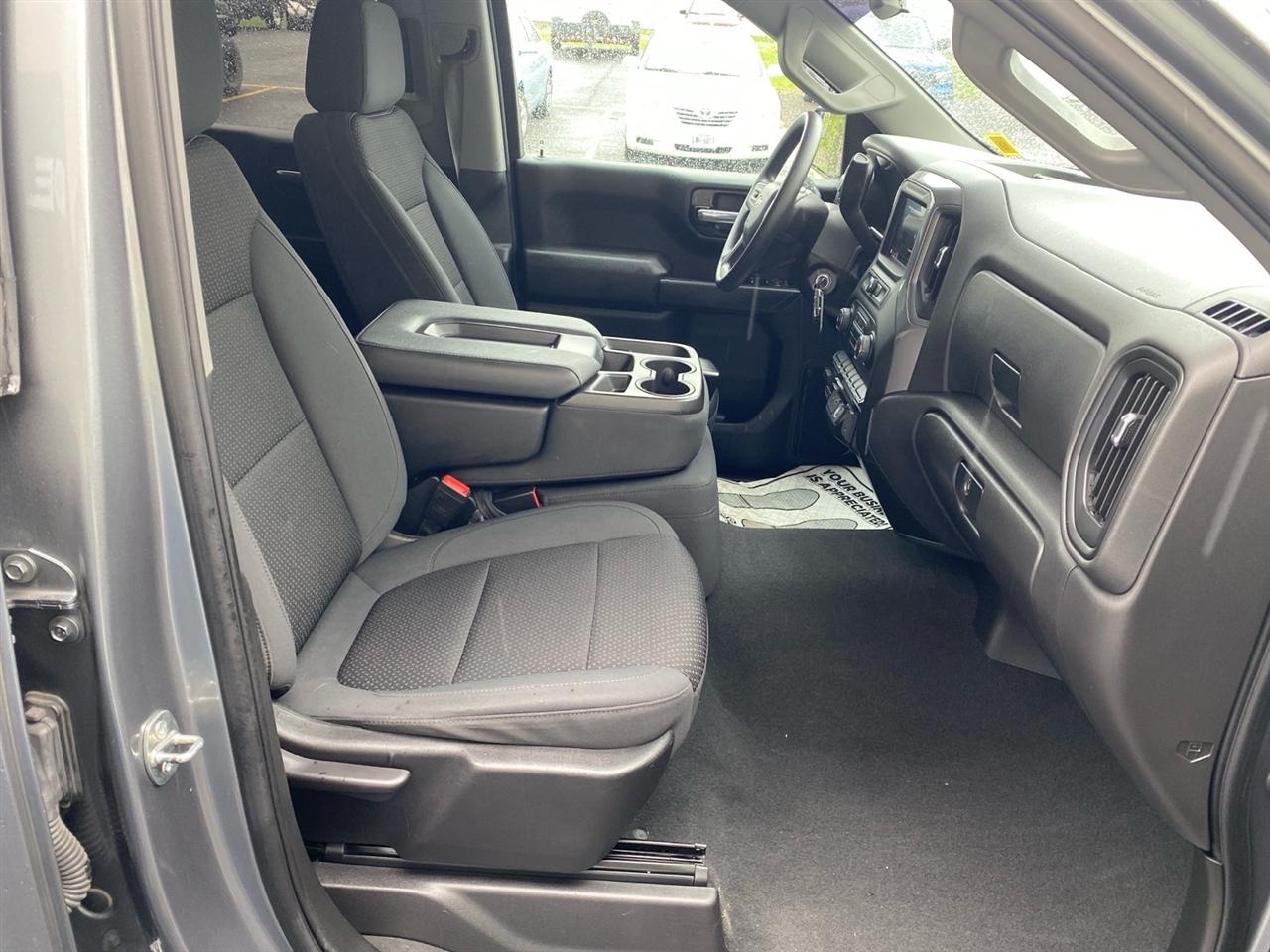 Chevrolet Silverado 1500 Custom Crew Cab Short Box 4WD 2021