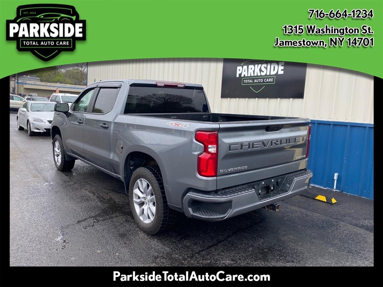 Chevrolet Silverado 1500 Custom Crew Cab Short Box 4WD 2021