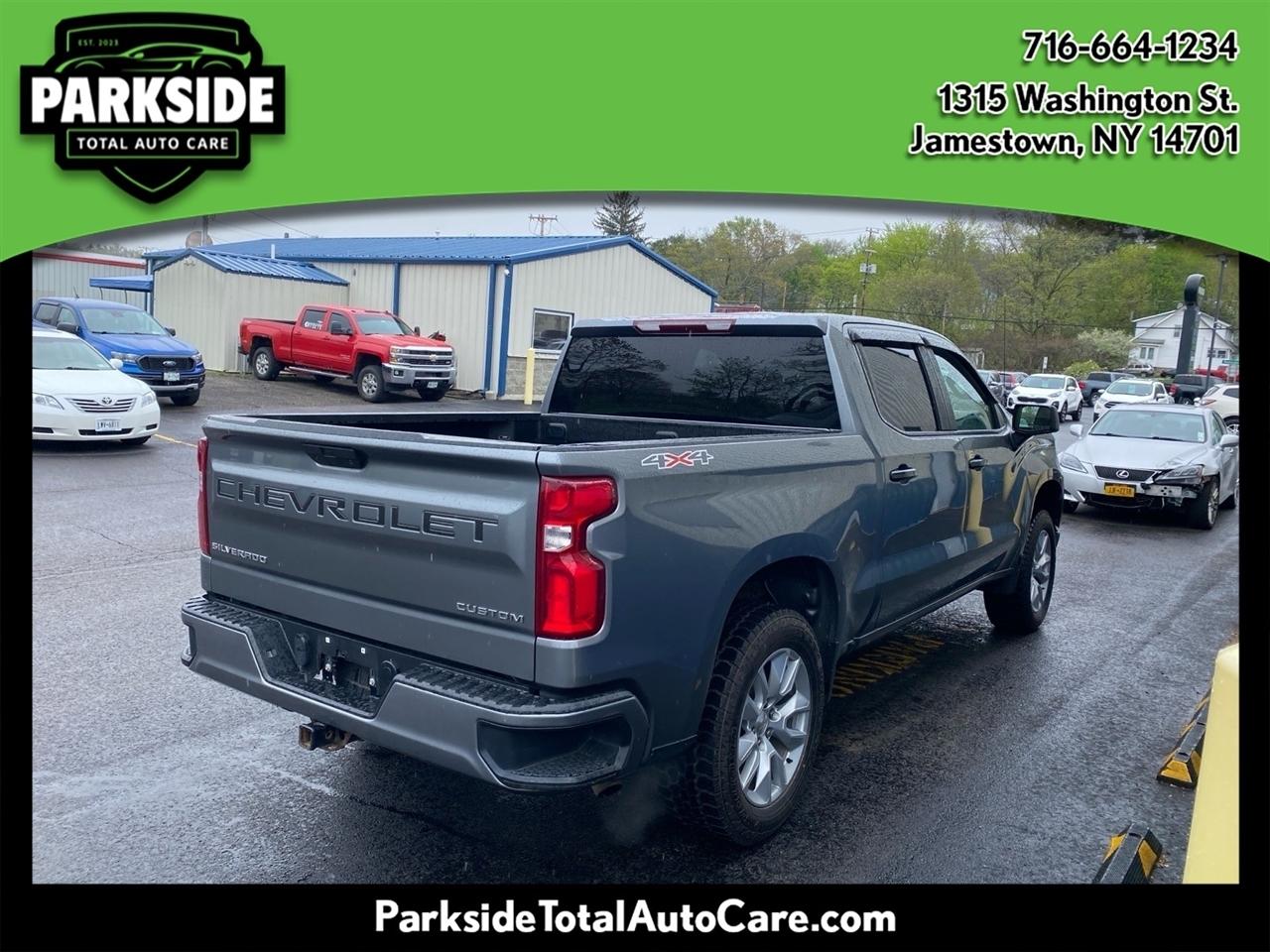 Chevrolet Silverado 1500 Custom Crew Cab Short Box 4WD 2021