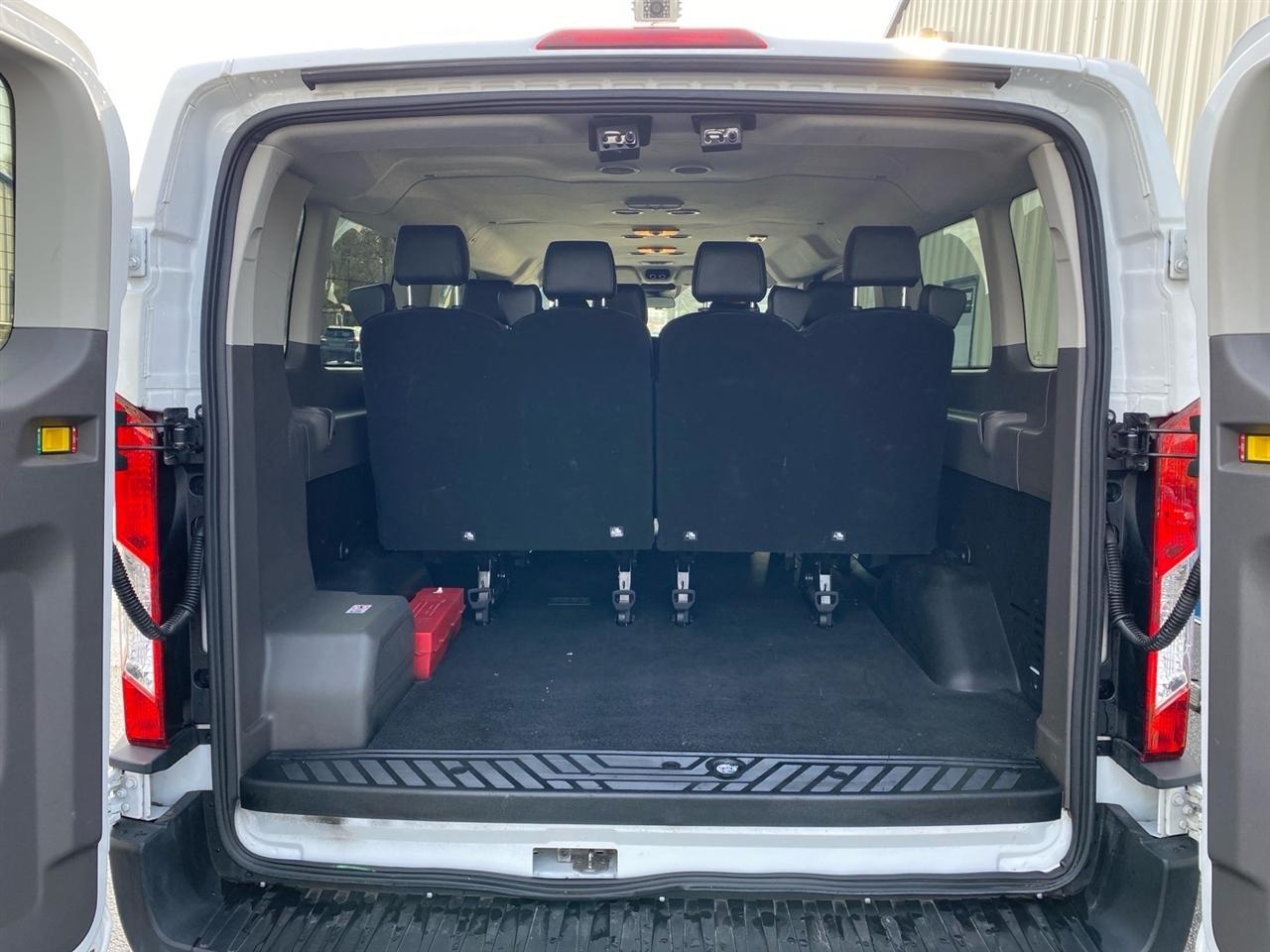 Ford Transit 350 Wagon Low Roof XL w/Sliding Pass. 148-in. WB 2020