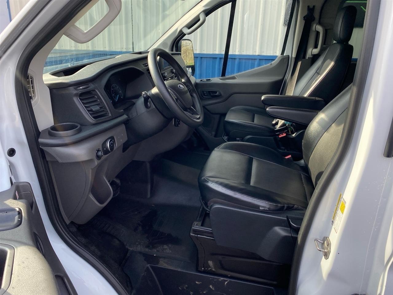 Ford Transit 350 Wagon Low Roof XL w/Sliding Pass. 148-in. WB 2020