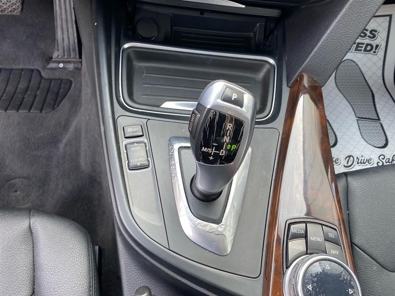 BMW 3-Series 320i xDrive 2014