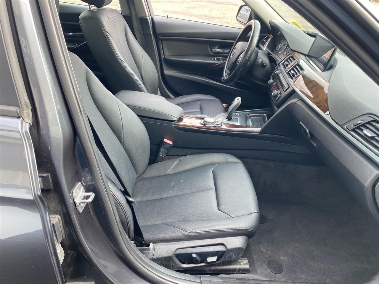 BMW 3-Series 320i xDrive 2014