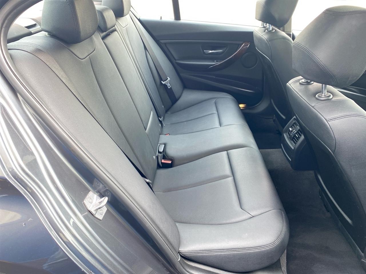 BMW 3-Series 320i xDrive 2014