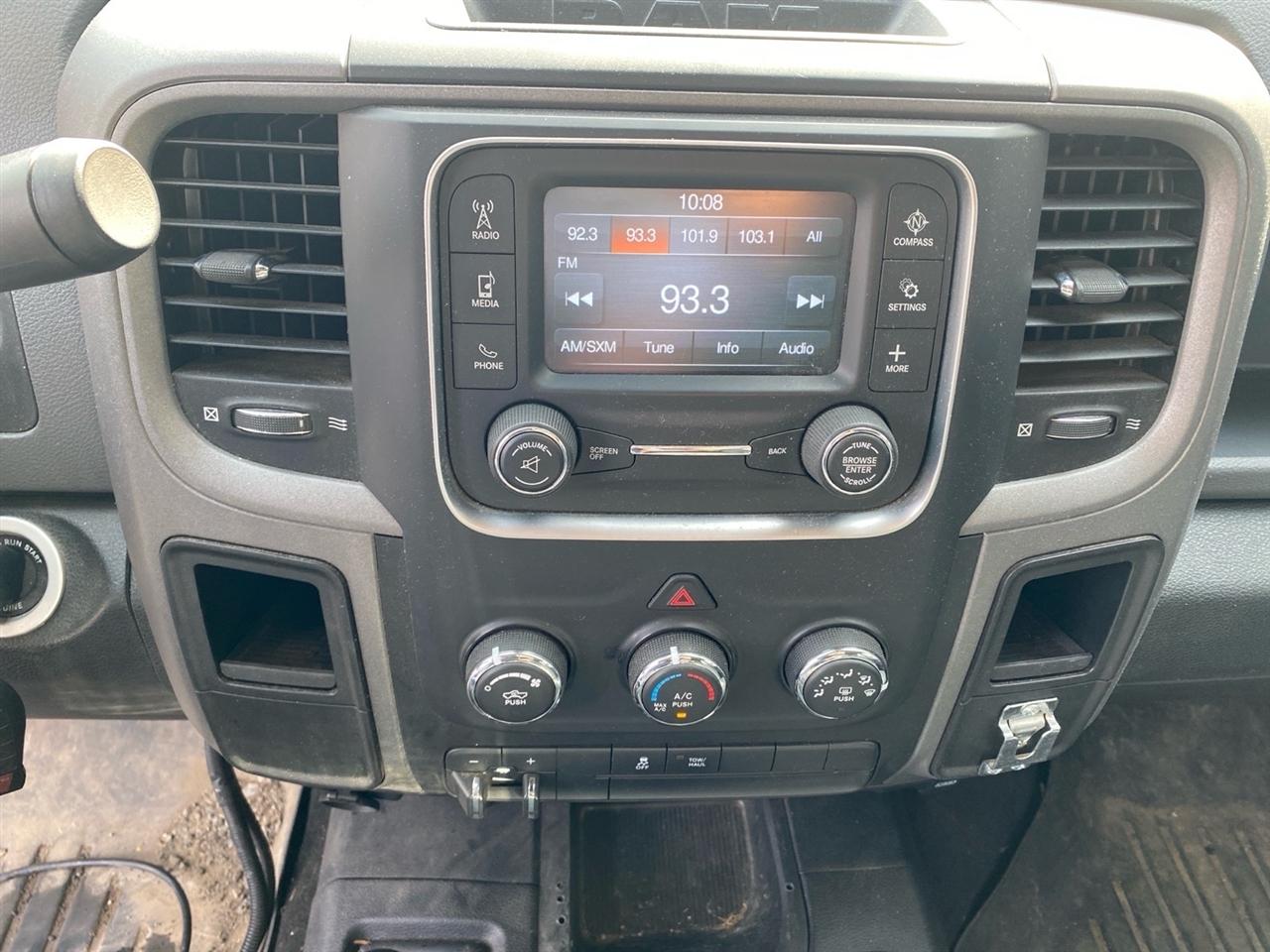 RAM 2500 Tradesman Crew Cab SWB 4WD 2015