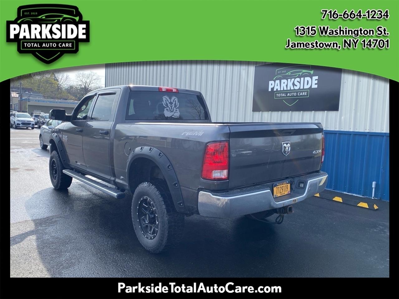 RAM 2500 Tradesman Crew Cab SWB 4WD 2015