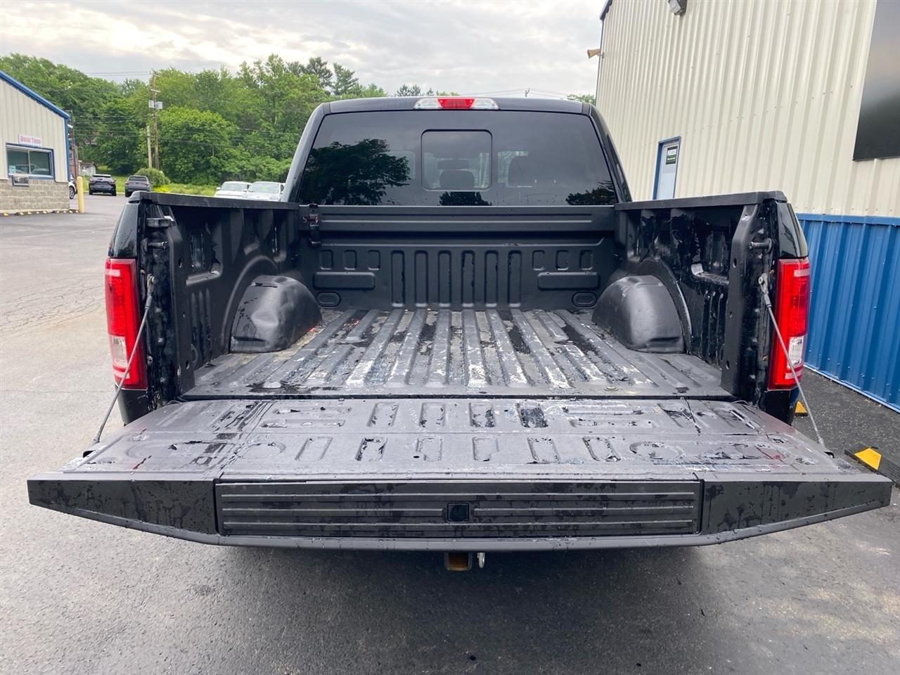 Ford F-150 Lariat SuperCrew 5.5-ft. Bed 4WD 2016
