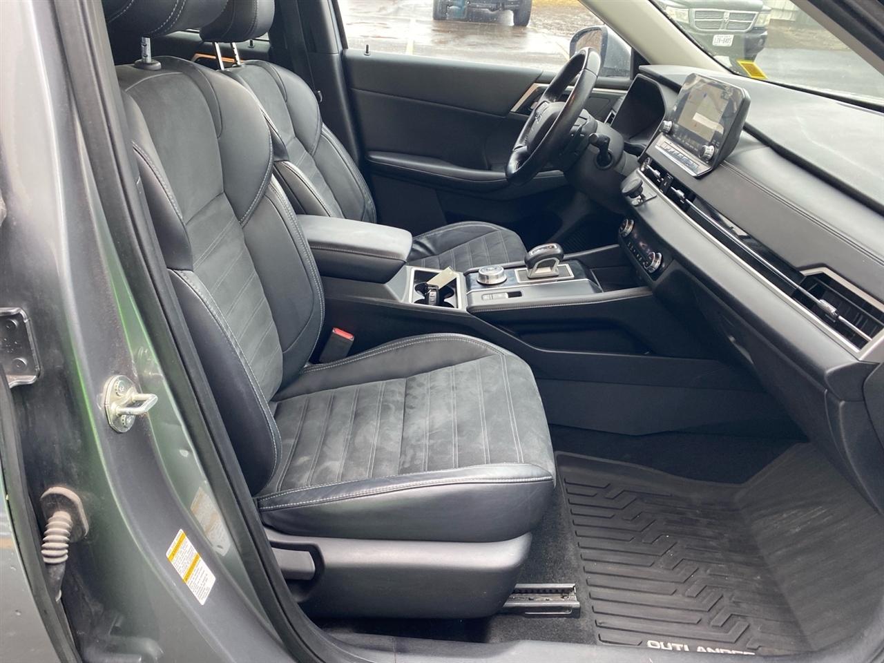 Mitsubishi Outlander SE 4WD 2022