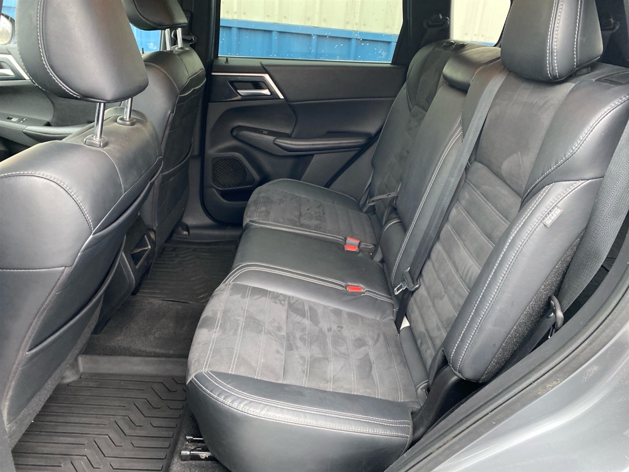 Mitsubishi Outlander SE 4WD 2022