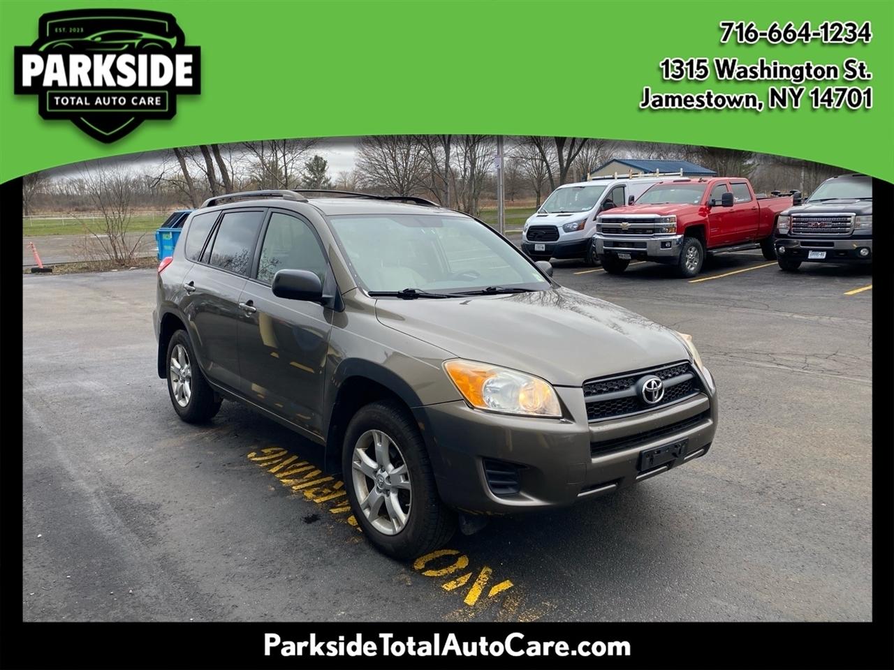 Toyota RAV4 Base I4 4WD 2012