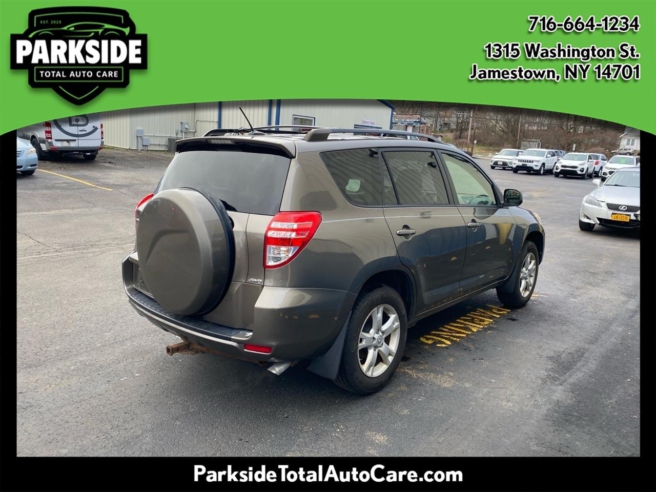 Toyota RAV4 Base I4 4WD 2012