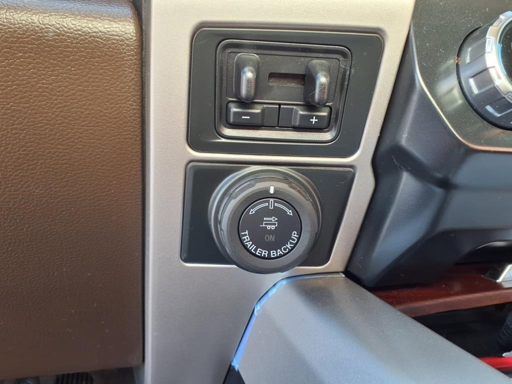 Ford F-350 SD King Ranch Crew Cab Long Bed 4WD 2022