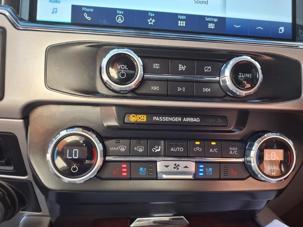 Ford F-350 SD King Ranch Crew Cab Long Bed 4WD 2022