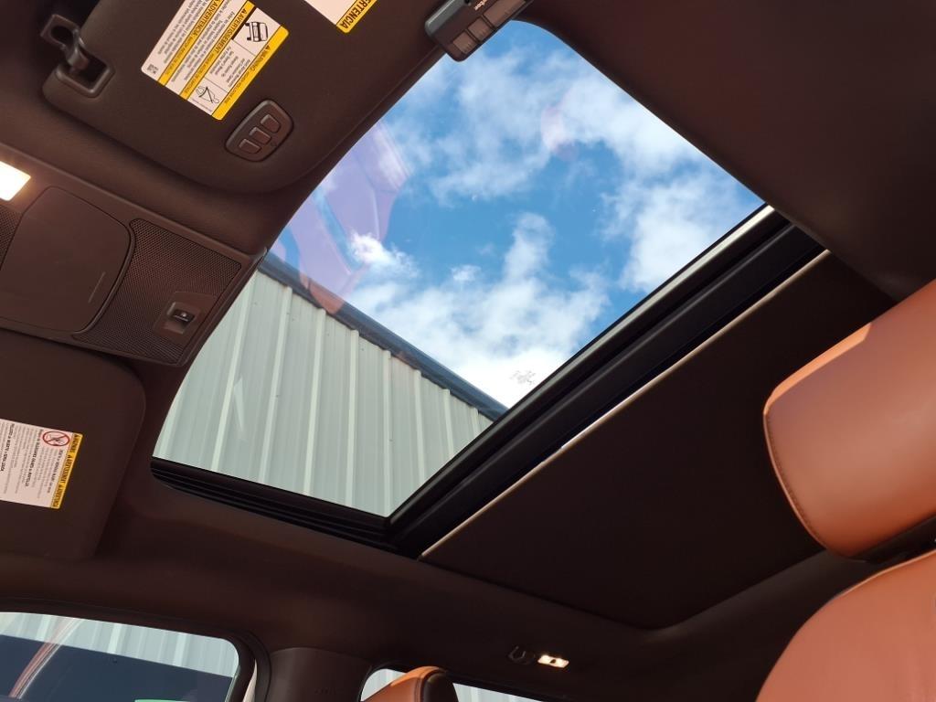 Ford F-350 SD King Ranch Crew Cab Long Bed 4WD 2022