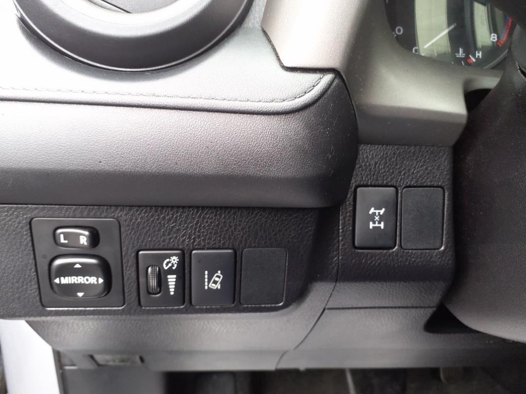 Toyota RAV4 LE AWD 2017