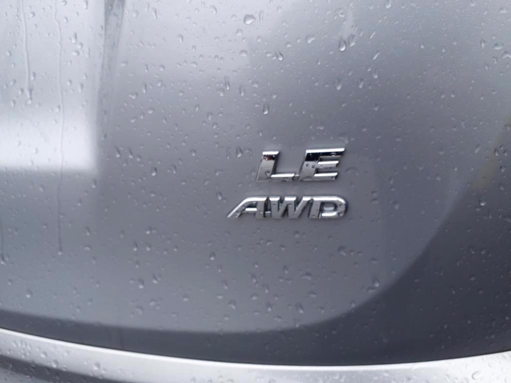 Toyota RAV4 LE AWD 2017