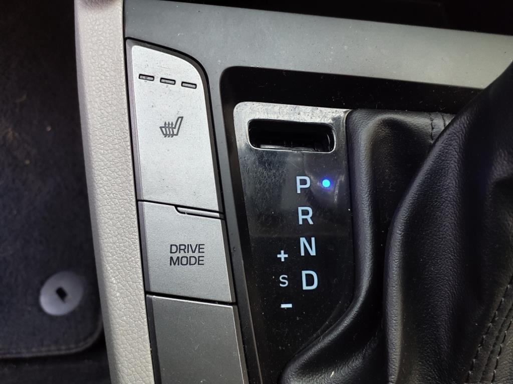 Hyundai Elantra Limited 2020