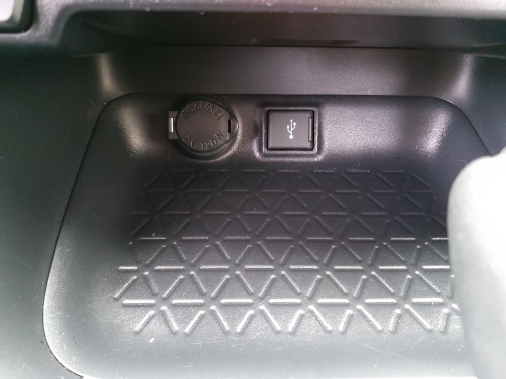 Toyota RAV4 Hybrid LE 2020