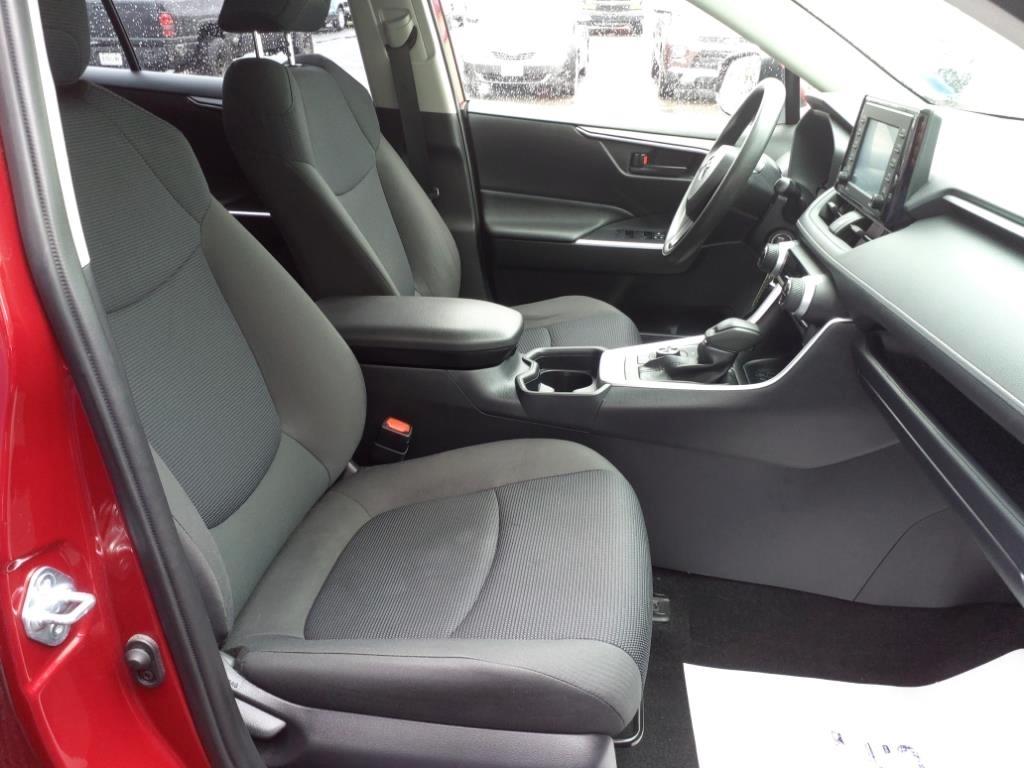 Toyota RAV4 Hybrid LE 2020