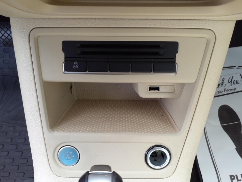 Volkswagen Tiguan SE 2016