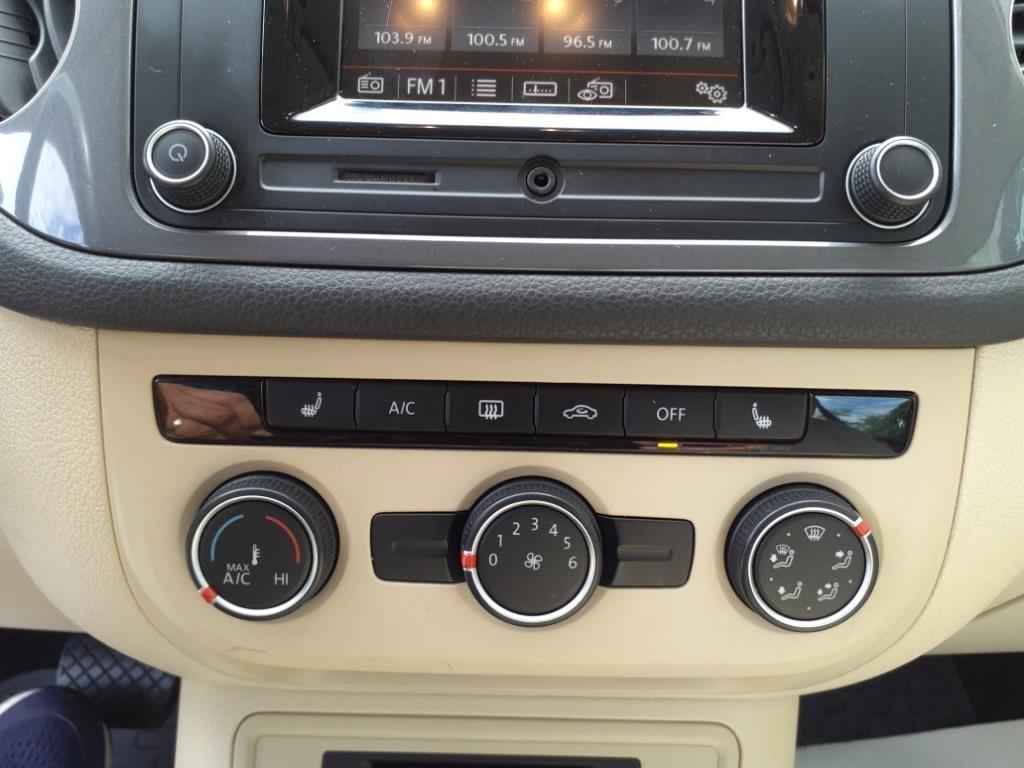 Volkswagen Tiguan SE 2016