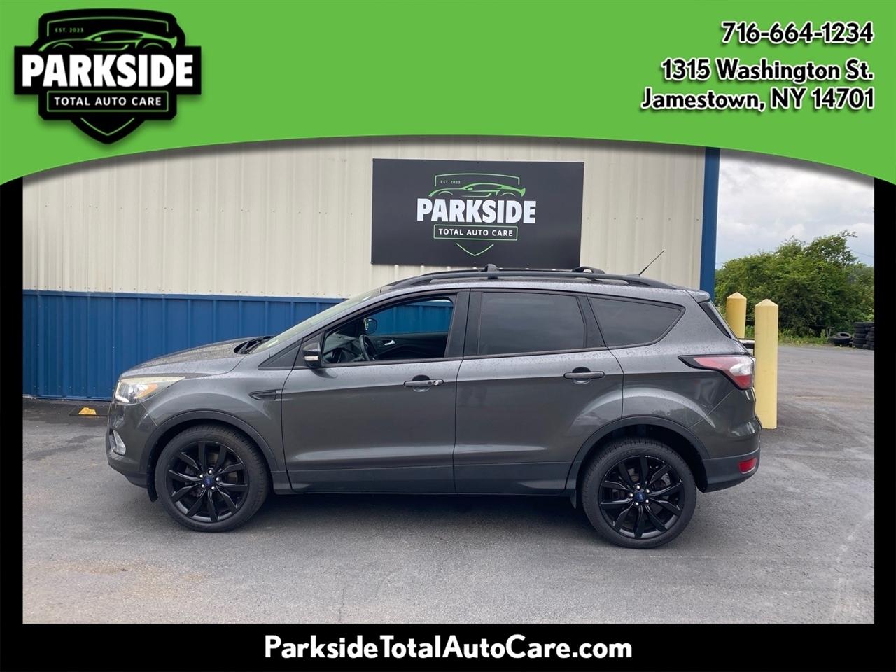 Ford Escape Titanium 4WD 2017