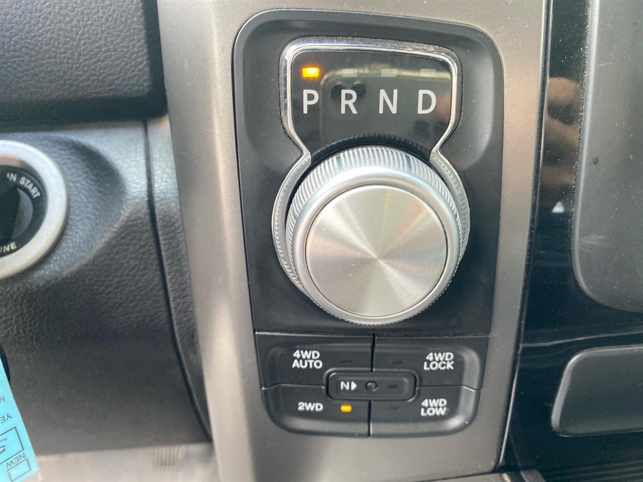 RAM 1500 Sport Crew Cab SWB 4WD 2014