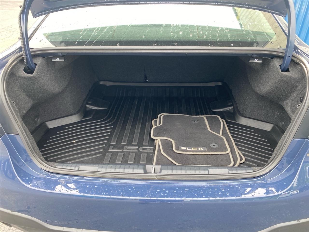 Subaru Legacy Premium 2024