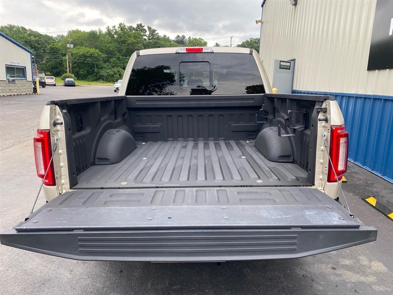 Ford F-150 Lariat SuperCrew 6.5-ft. Bed 4WD 2017