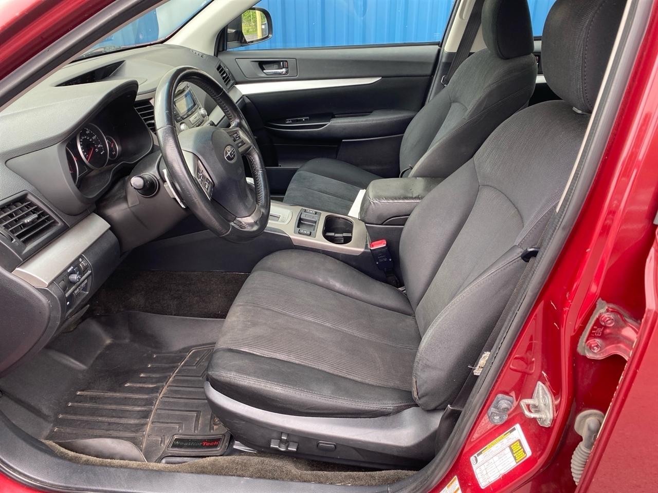Subaru Legacy 2.5i Premium 2013