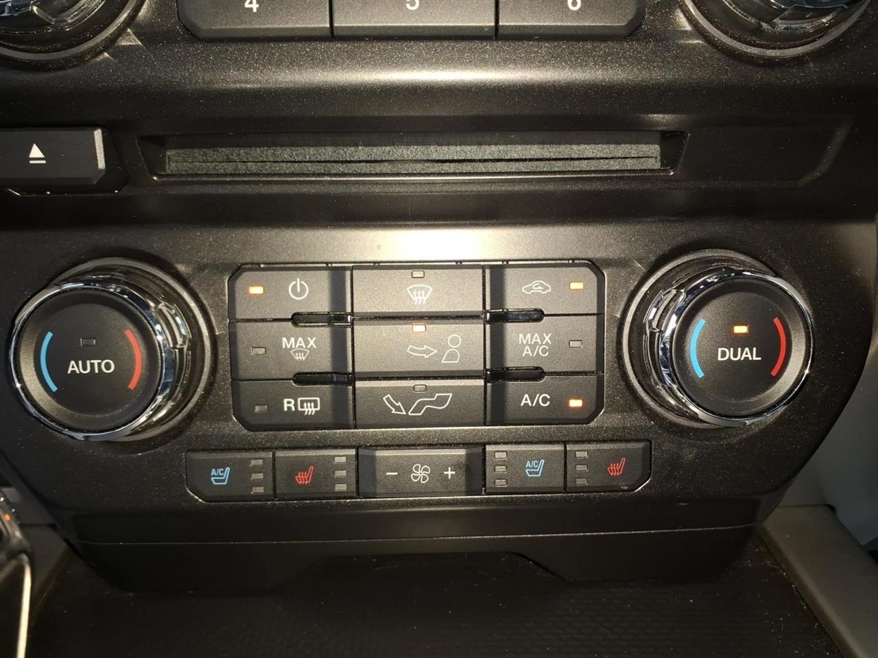 Ford F-150 Lariat SuperCrew 6.5-ft. Bed 4WD 2017