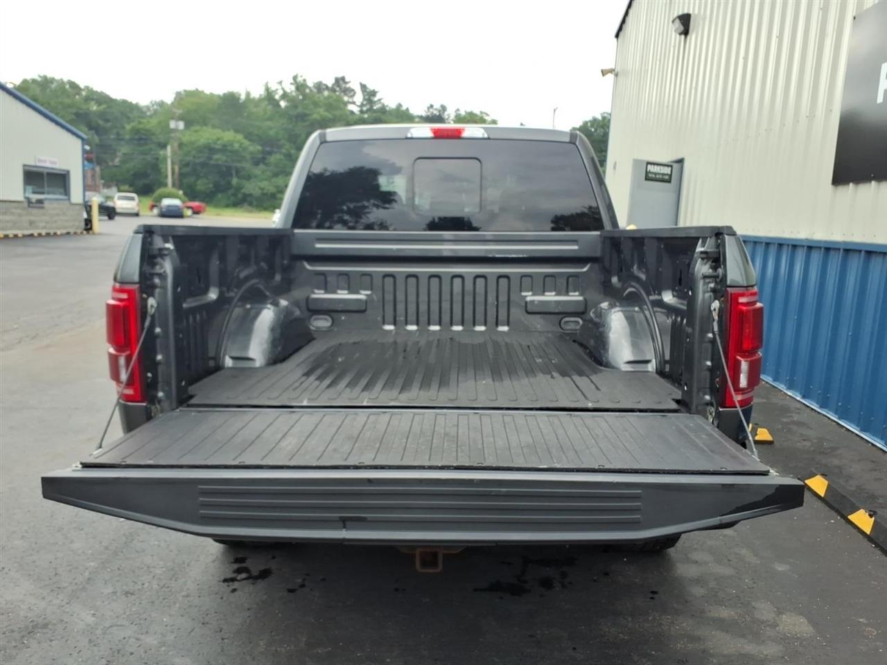 Ford F-150 Lariat SuperCrew 6.5-ft. Bed 4WD 2017