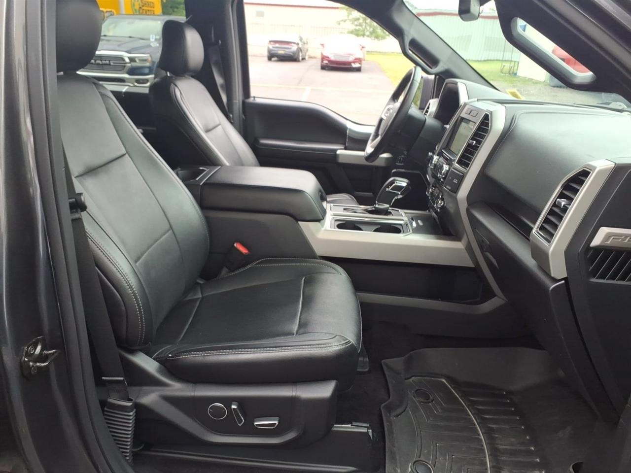 Ford F-150 Lariat SuperCrew 6.5-ft. Bed 4WD 2017