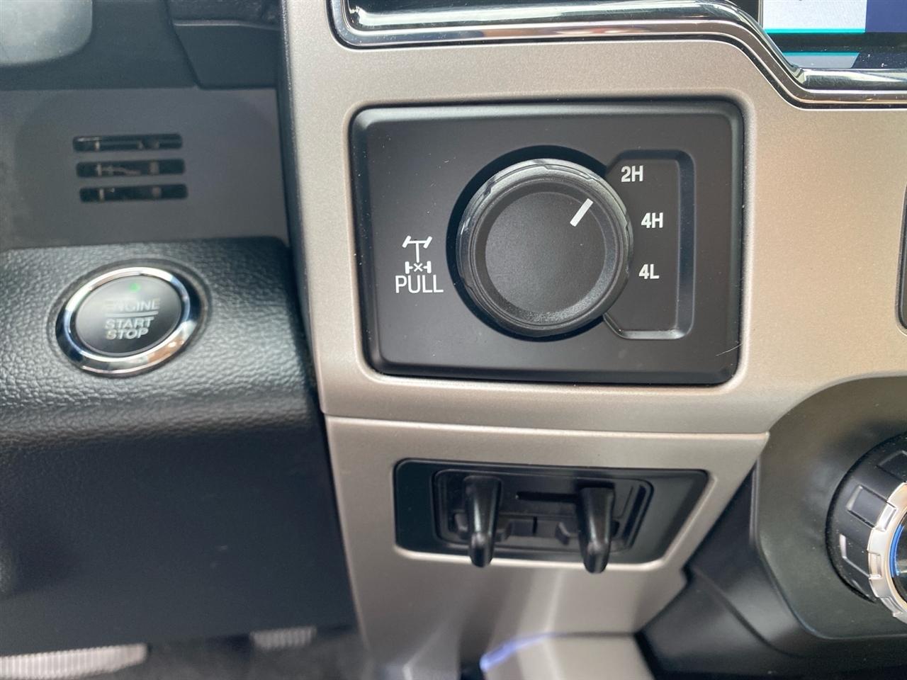 Ford F-350 SD King Ranch Crew Cab Long Bed 4WD 2022