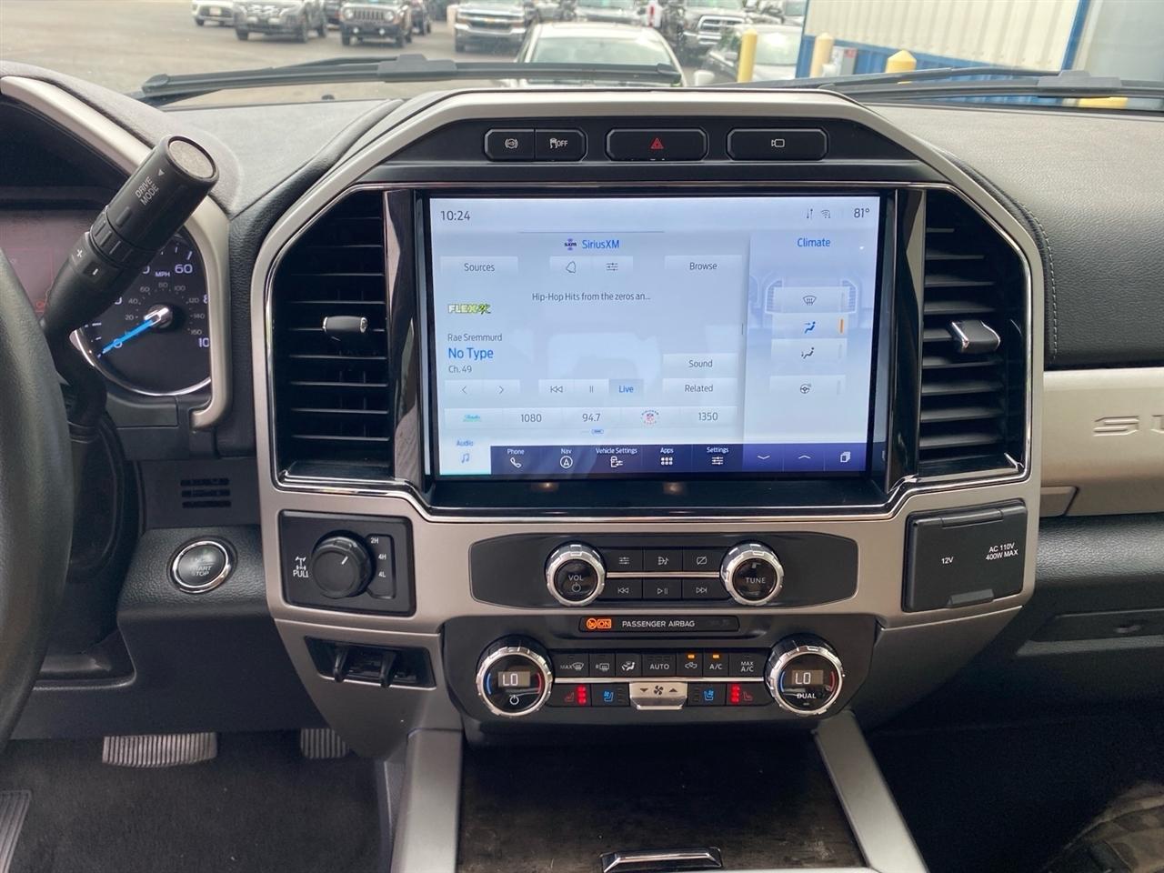 Ford F-350 SD King Ranch Crew Cab Long Bed 4WD 2022