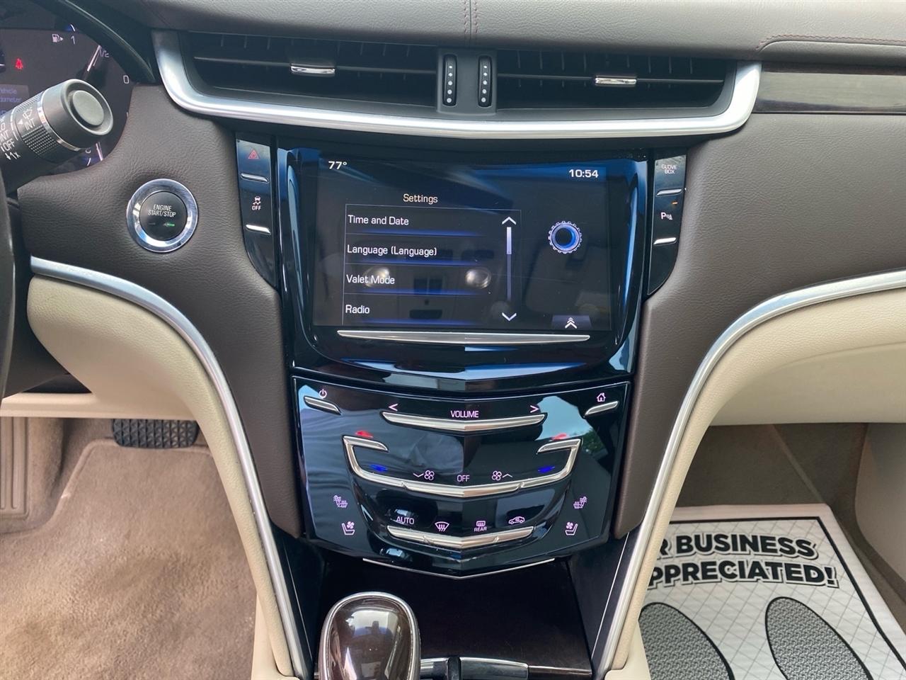 Cadillac XTS Luxury AWD 2016