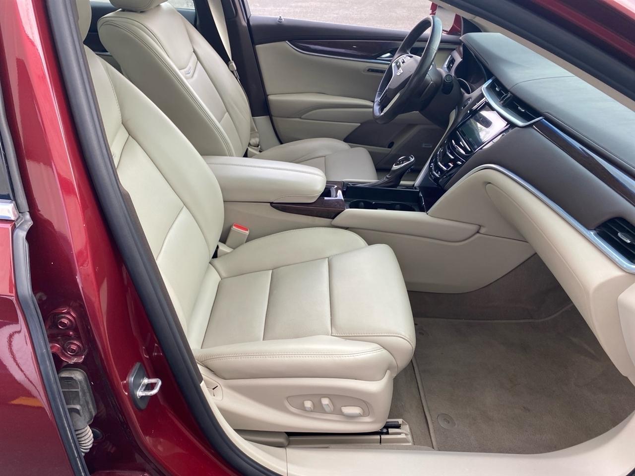 Cadillac XTS Luxury AWD 2016