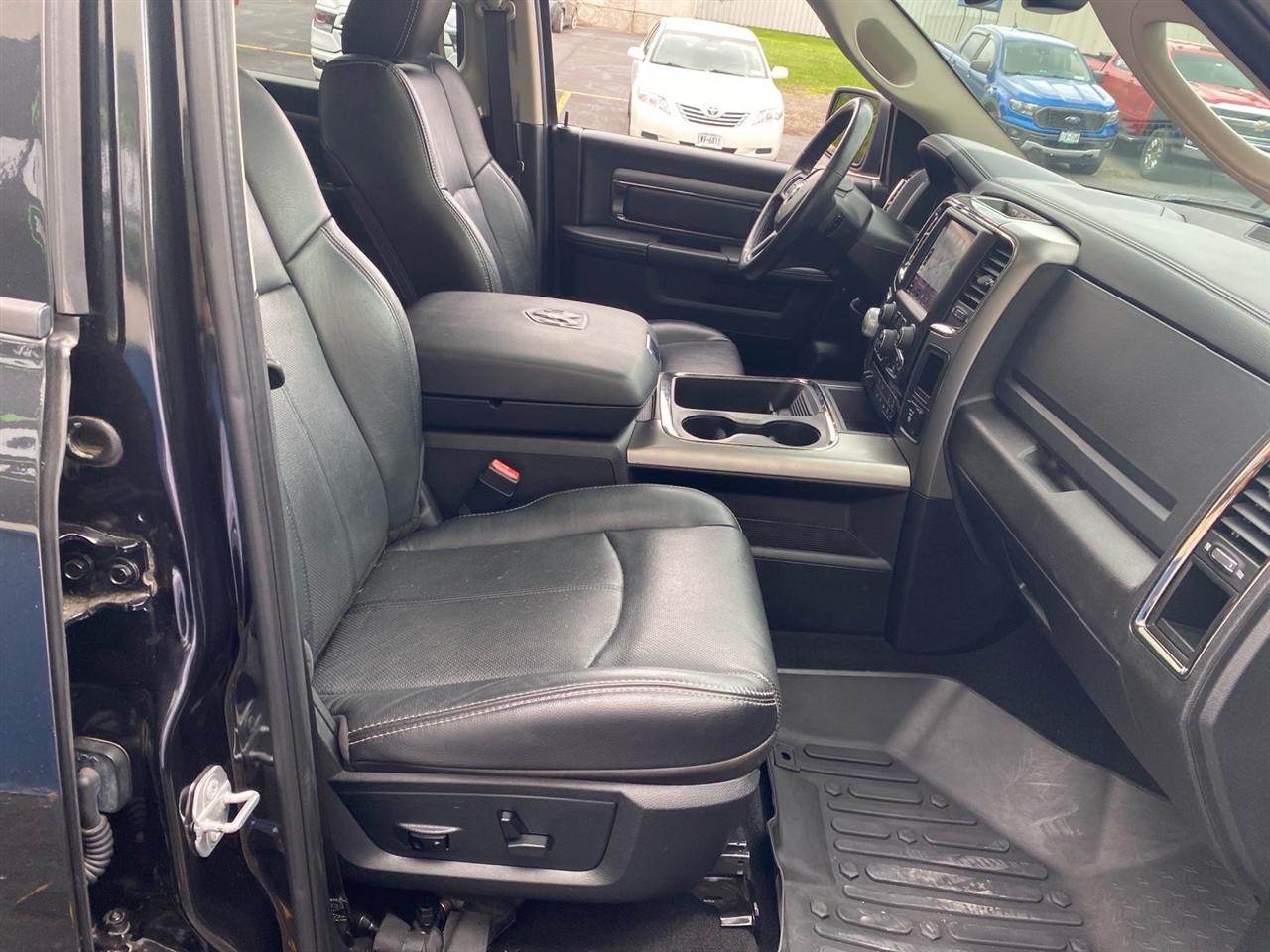 RAM 1500 Sport Crew Cab SWB 4WD 2018