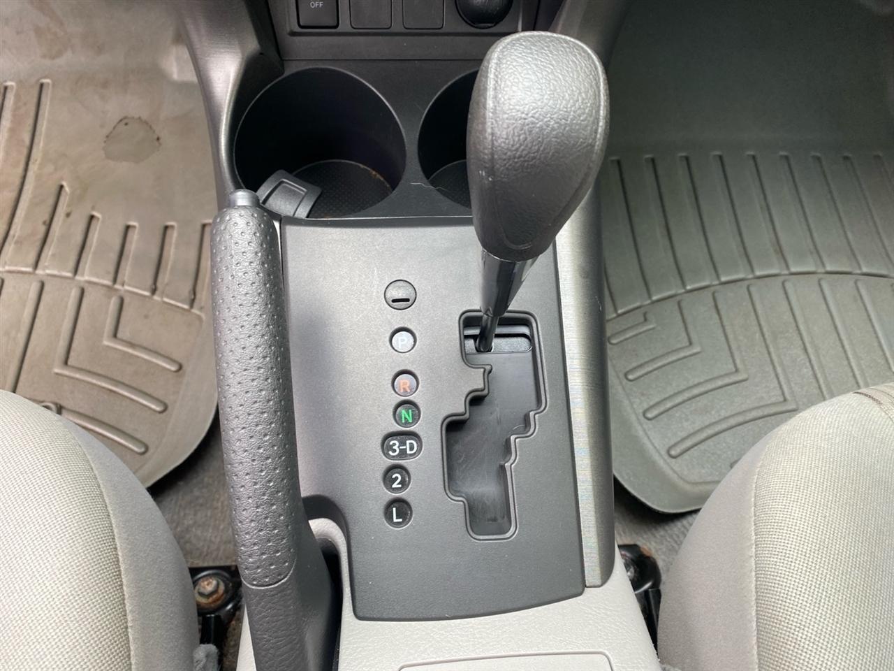 Toyota RAV4 Base I4 4WD 2012