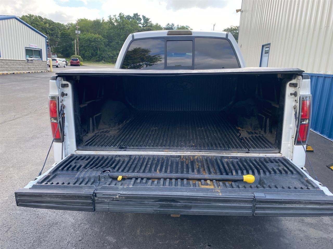 Ford F-150 4WD SuperCrew 145" XL 2013
