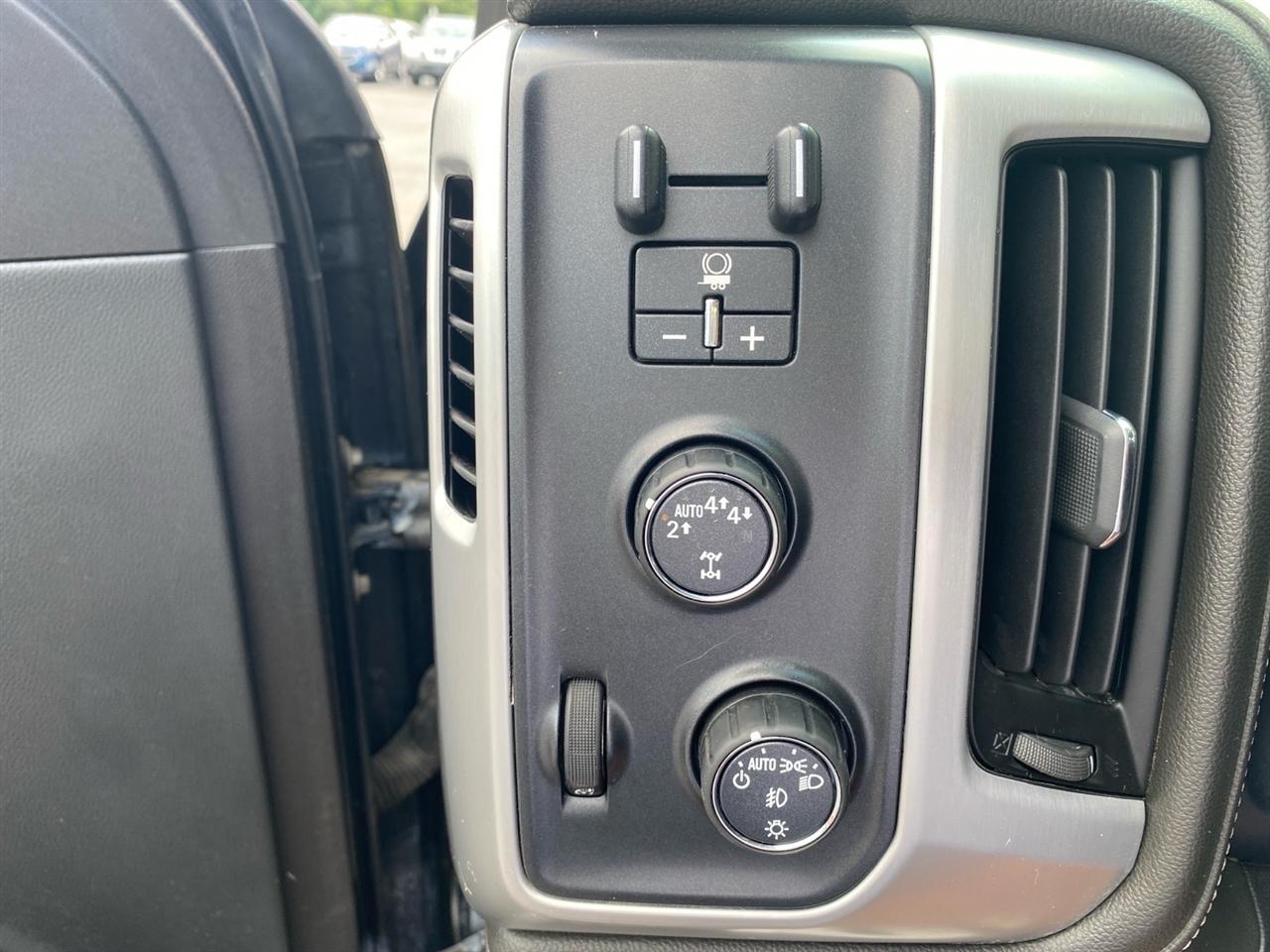 GMC Sierra 1500 SLE Double Cab 4WD 2017