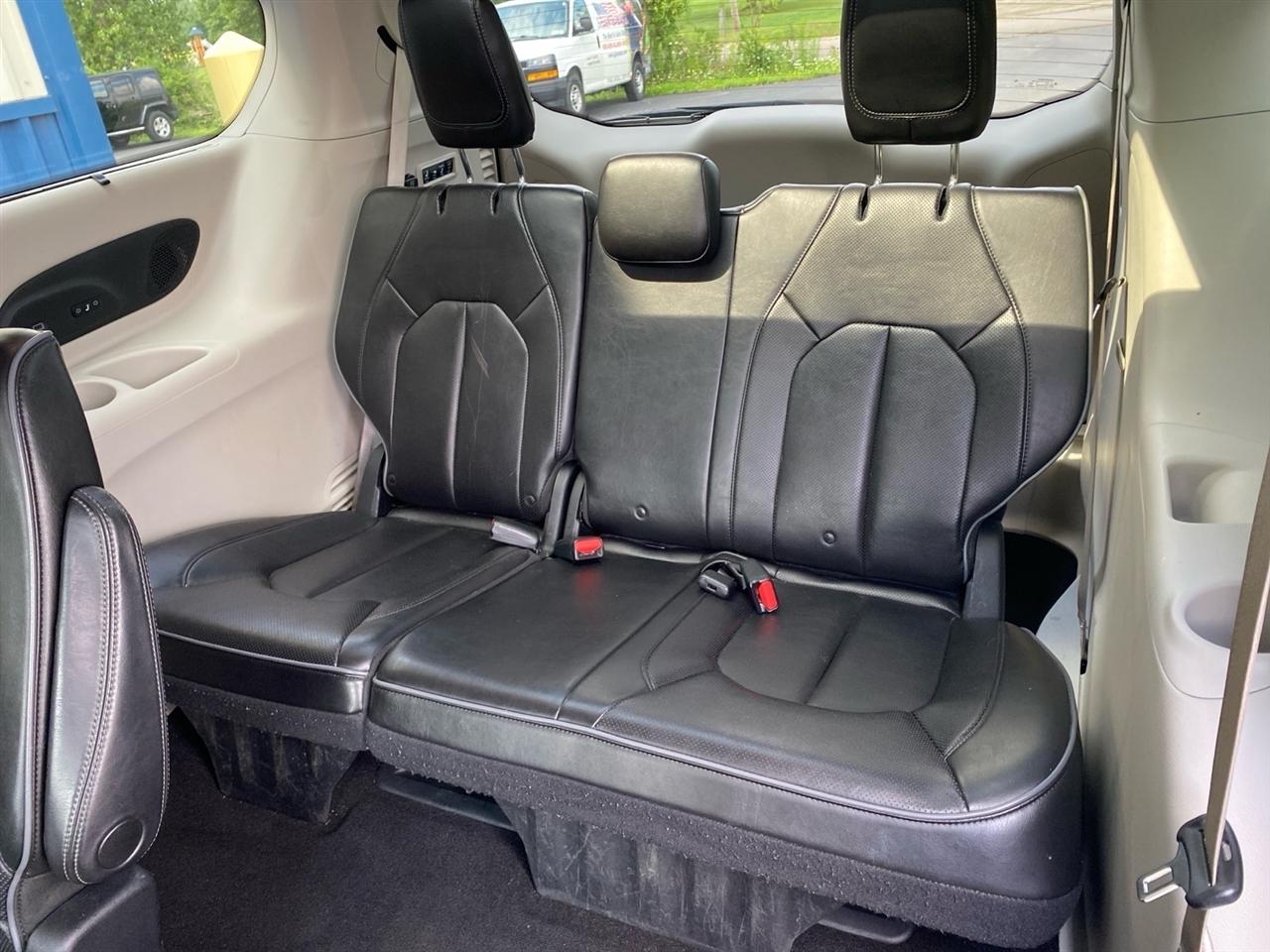 Chrysler Pacifica Limited 2018