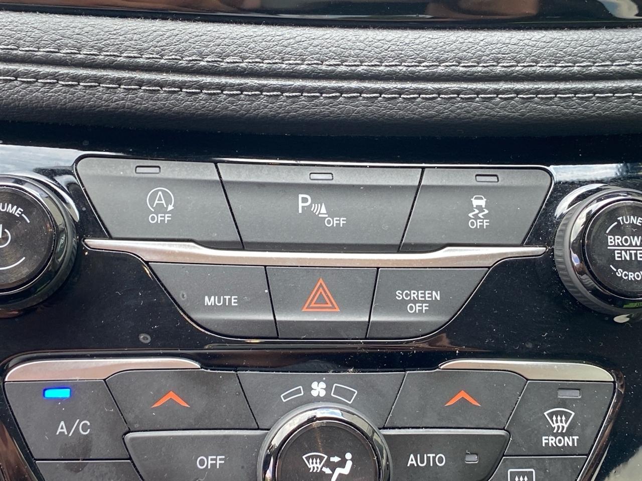 Chrysler Pacifica Limited 2018