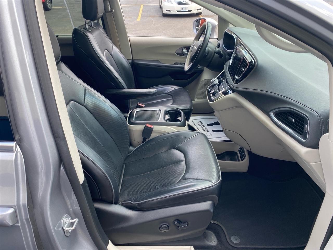 Chrysler Pacifica Limited 2018