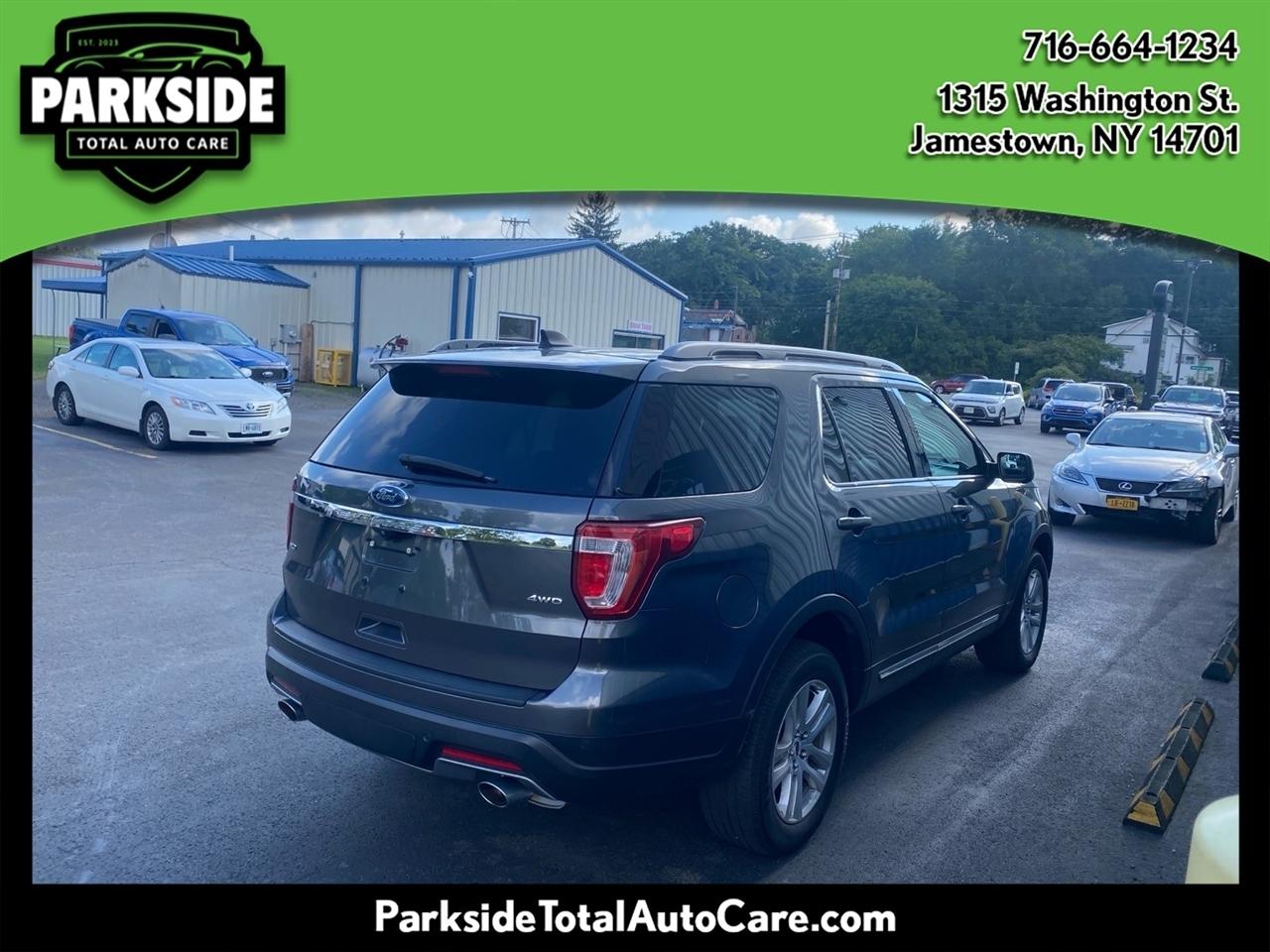 Ford Explorer XLT 4WD 2018