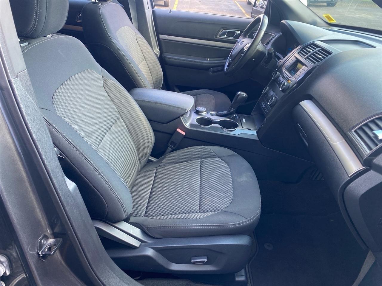 Ford Explorer XLT 4WD 2018