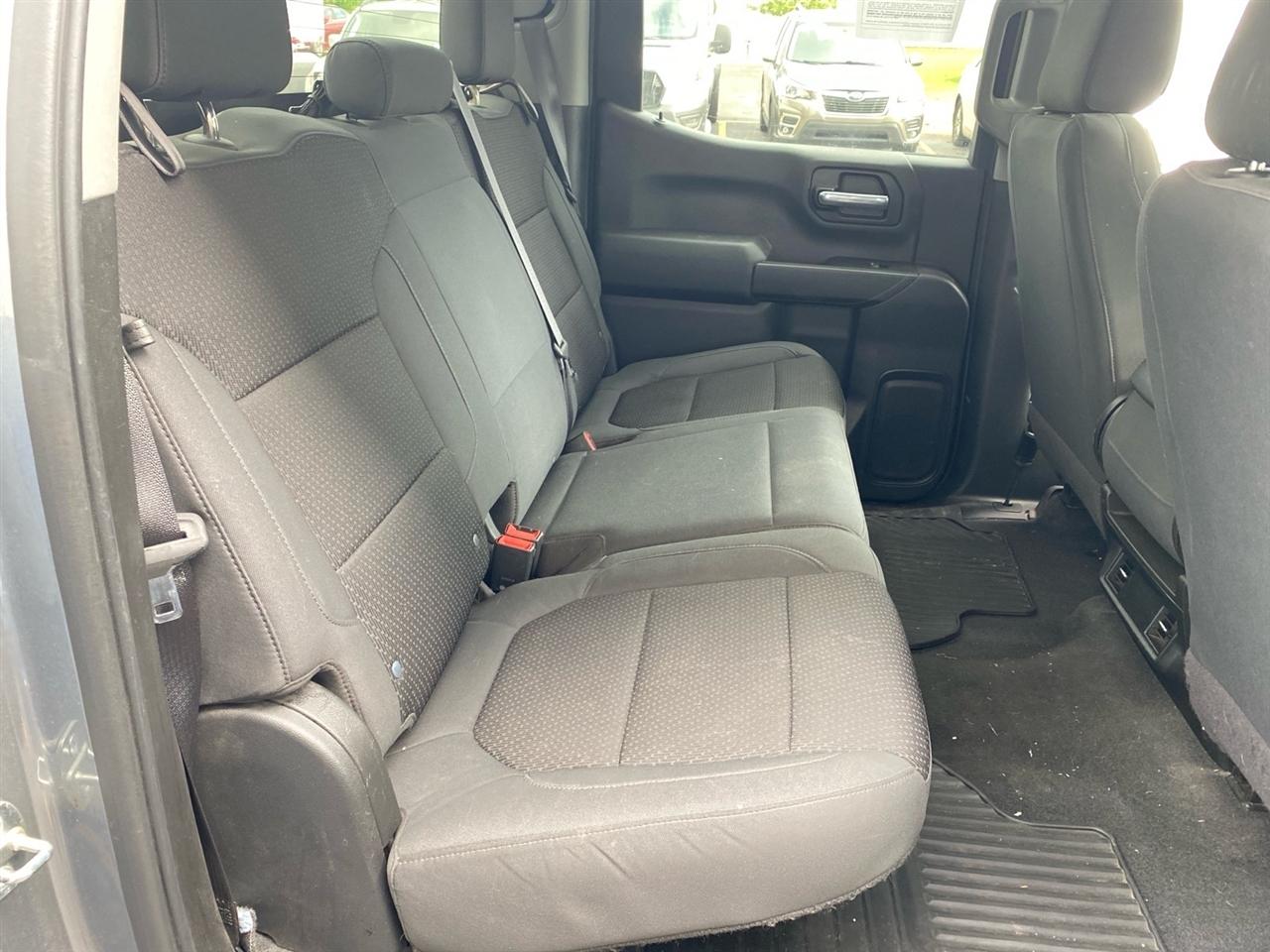 Chevrolet Silverado 1500 4WD Crew Cab 147" Custom 2020