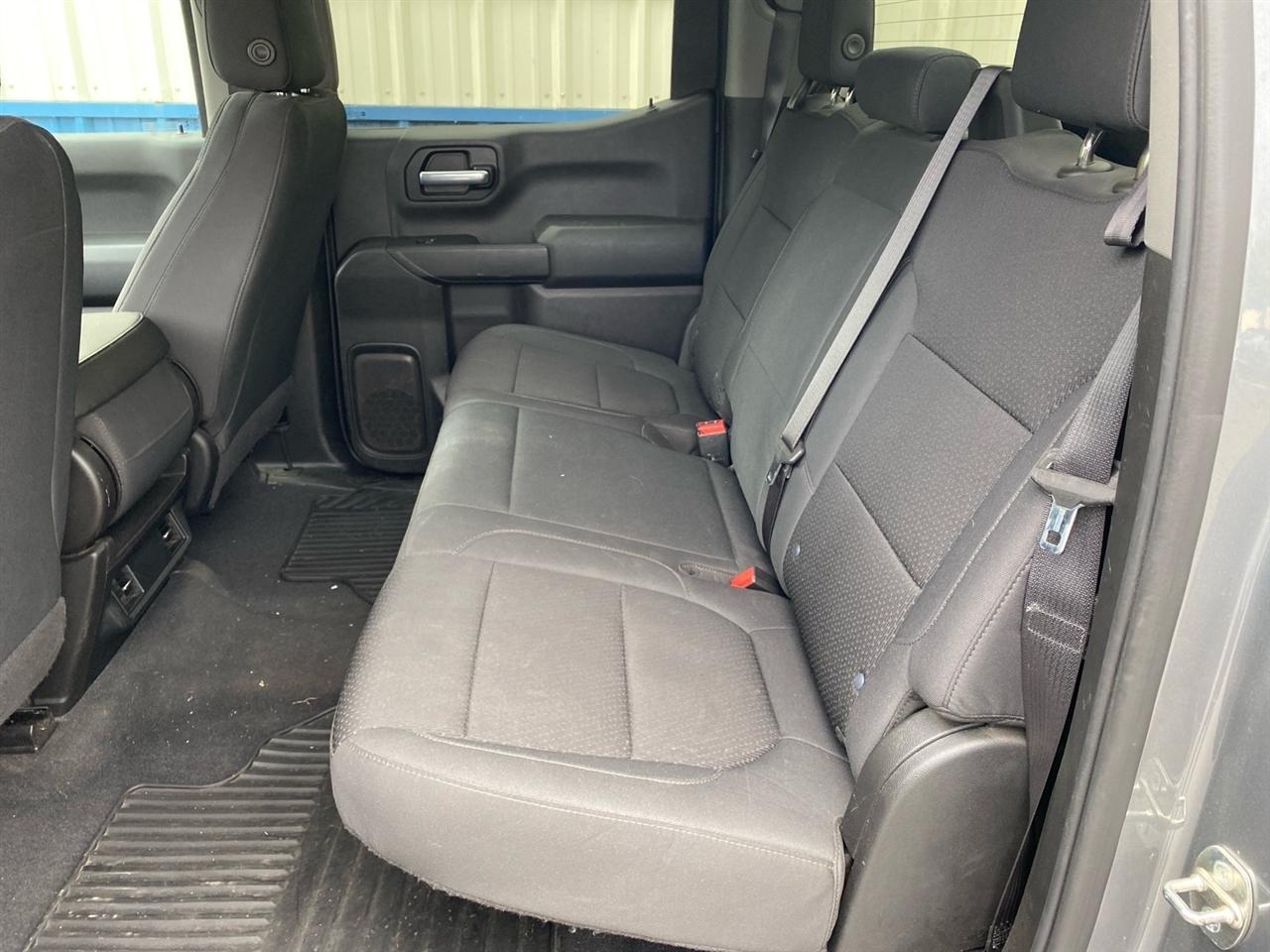 Chevrolet Silverado 1500 4WD Crew Cab 147" Custom 2020