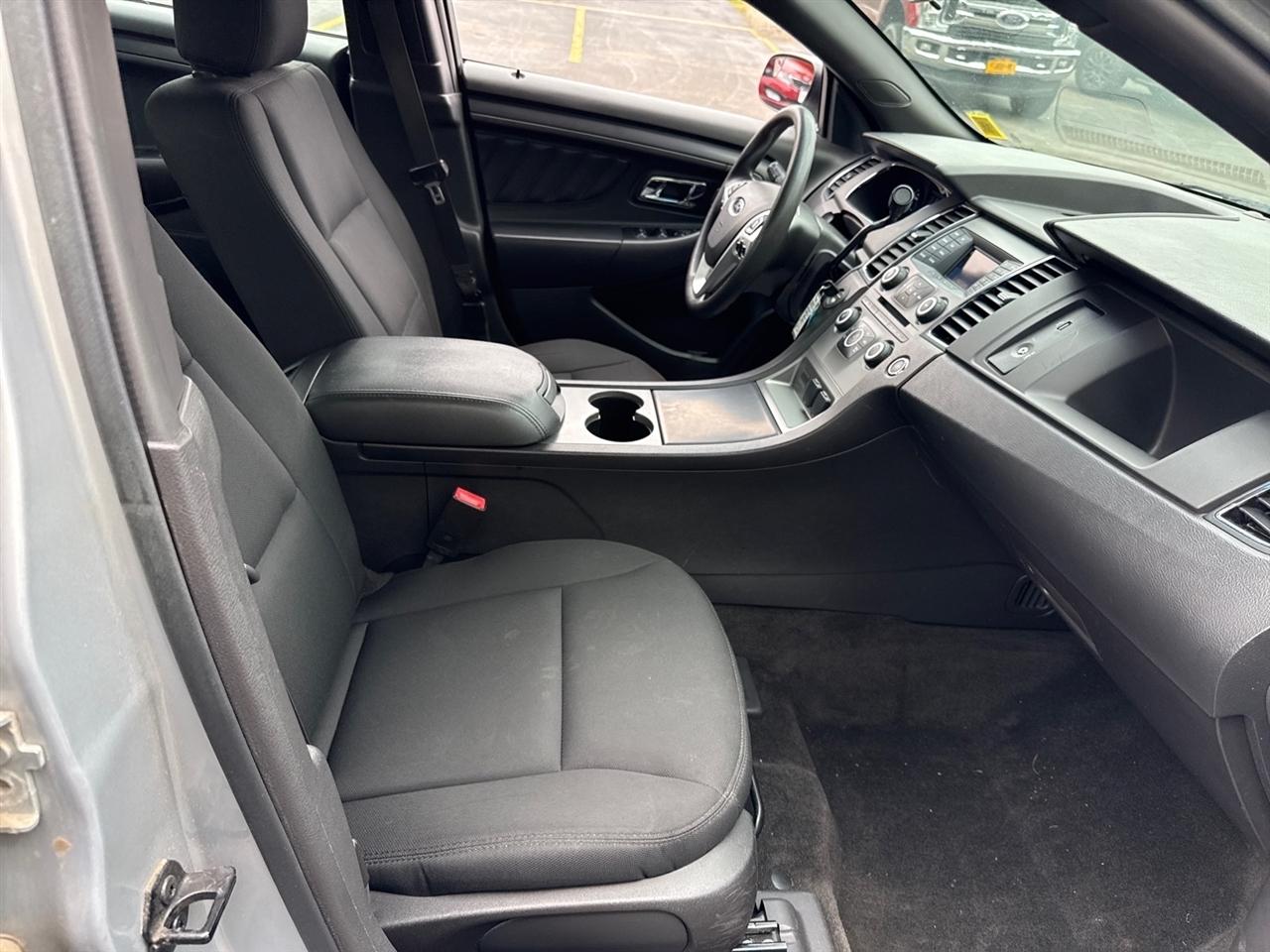 Ford Sedan Police Interceptor 4dr Sdn AWD 2015
