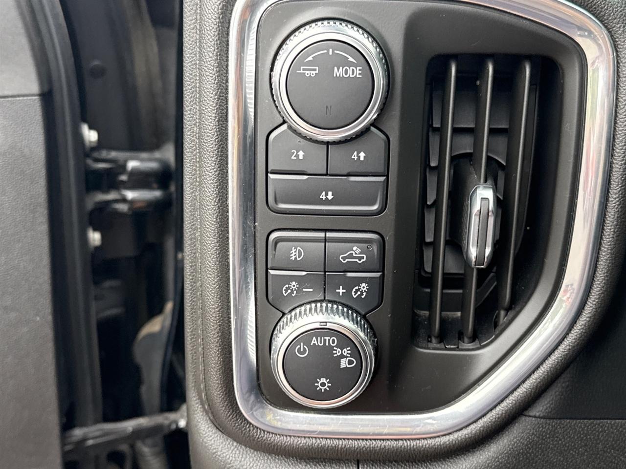 GMC Sierra 2500HD 4WD Double Cab 149" SLE 2022